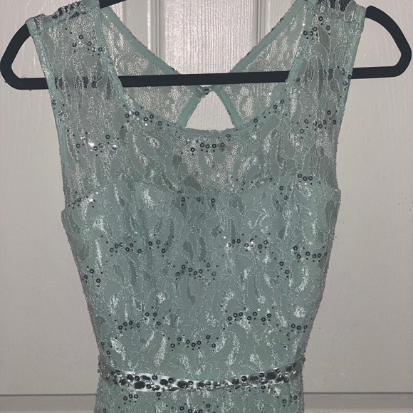 Beautiful Mint Prom Dress - Picture 1 of 6